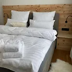 Schlossblick Iii - Zeit Zum Traeumen In Exklusiver 