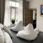 Schlossblick Iii - Zeit Zum Traeumen In Exklusiver 